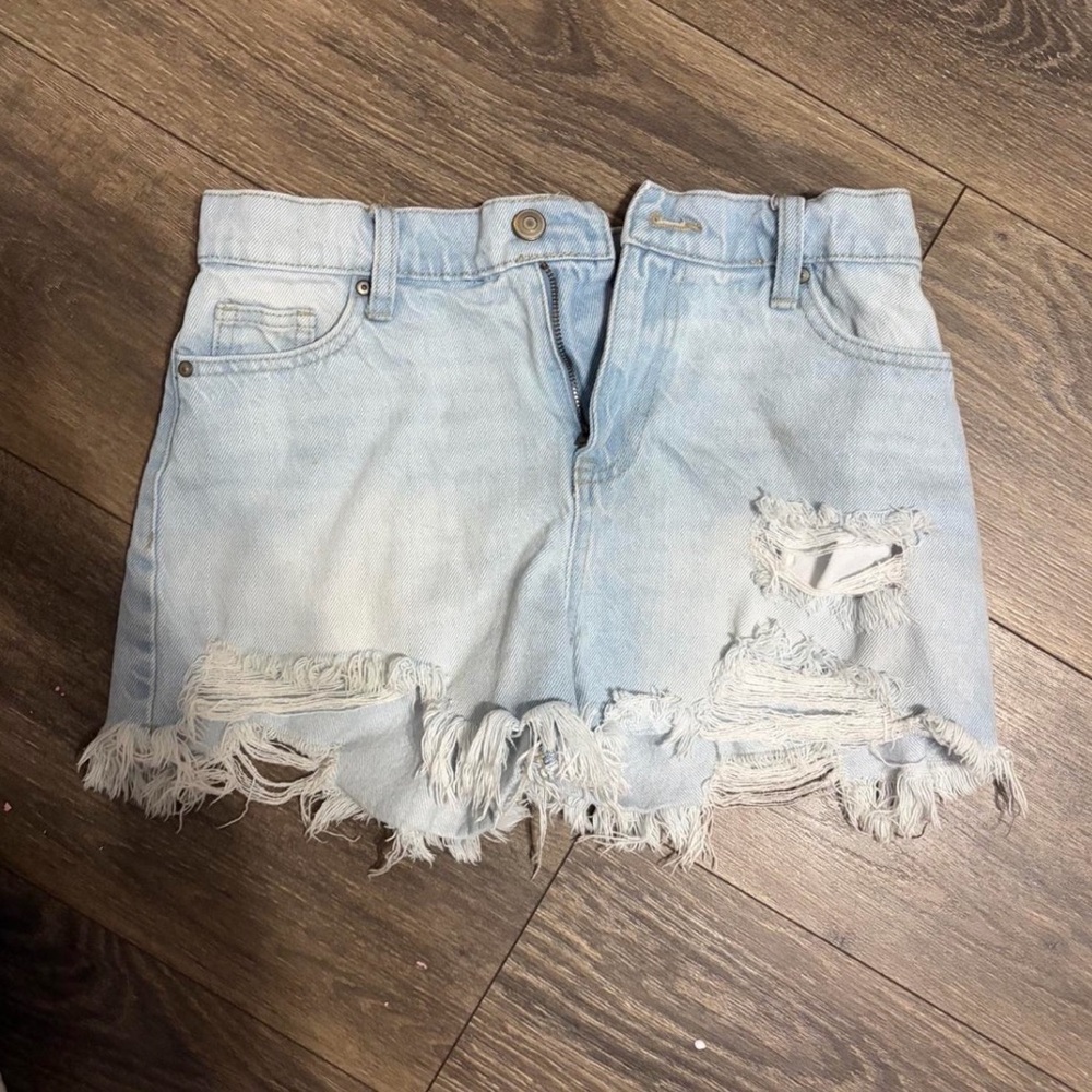No Boundaries Light Blue Distressed Denim Shorts